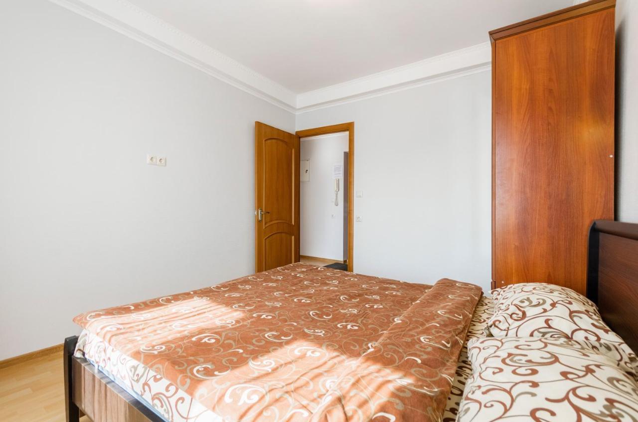 Artal Yordanska Street 22 Apartment Kyiv